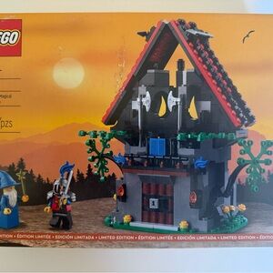 LEGO Limited Edition Majisto’s Magical Workshop, set 40601